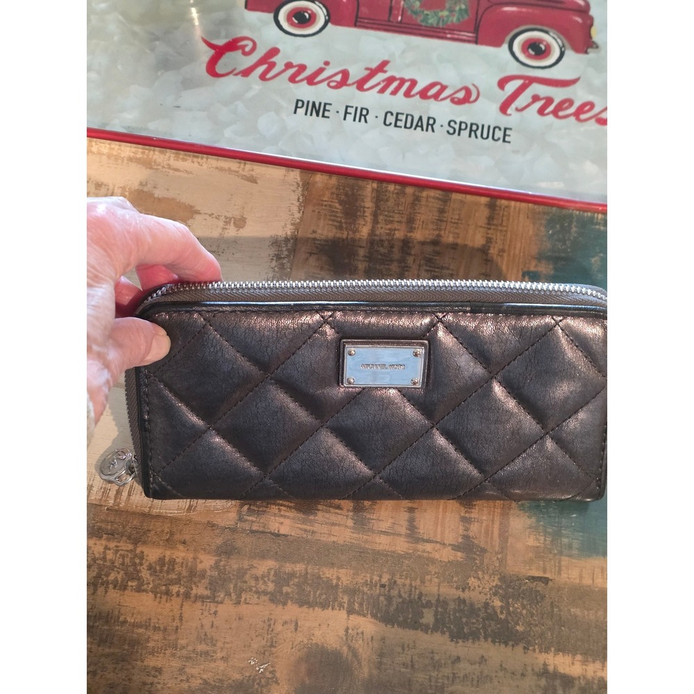 Michael‎ Kors Quilted Zip Around Wallet Black Leather Signature Logo - Picture 3 of 10